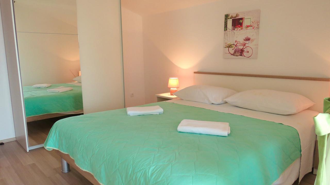 Apartments Villa Ante Grebastica Bagian luar foto